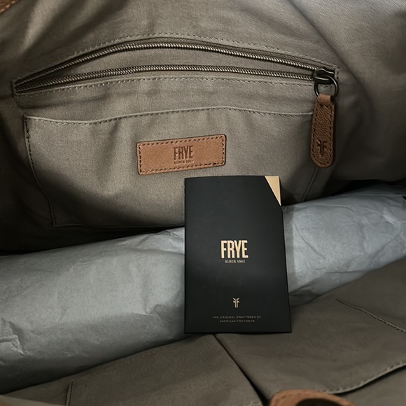 Frye Sienna Shopper - Picture 5 of 9